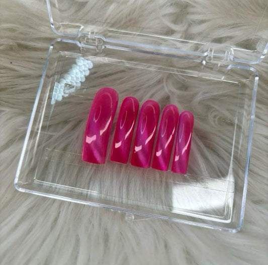 Curved Pink Jelly Cat Eye Nails